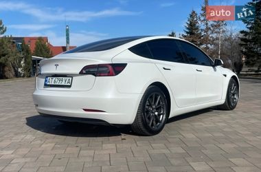 Седан Tesla Model 3 2022 в Ивано-Франковске