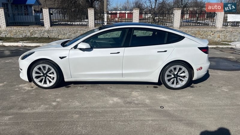 Седан Tesla Model 3 2021 в Баришівка