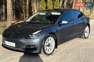 Седан Tesla Model 3 2023 в Львове