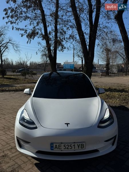 Седан Tesla Model 3 2019 в Кривому Розі