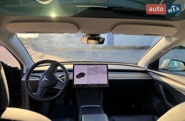 Седан Tesla Model 3 2021 в Днепре