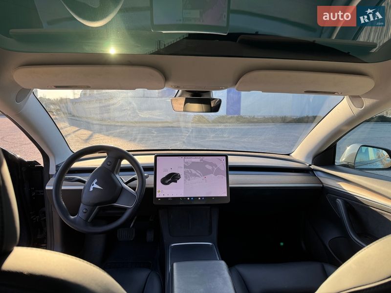 Седан Tesla Model 3 2021 в Днепре