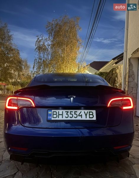 Седан Tesla Model 3 2021 в Одесі