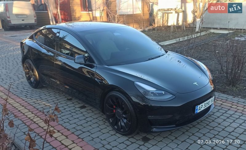 Седан Tesla Model 3 2021 в Вінниці