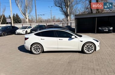 Седан Tesla Model 3 2022 в Дніпрі