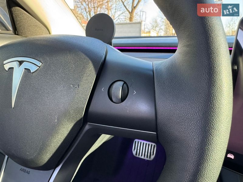 Седан Tesla Model 3 2022 в Киеве