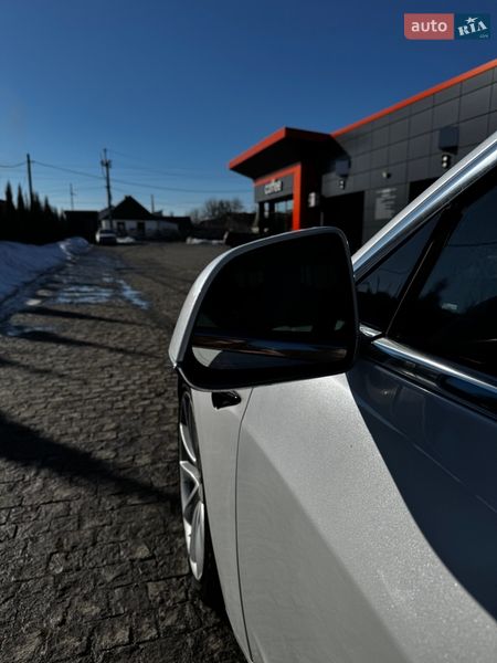 Седан Tesla Model 3 2020 в Коростишеві