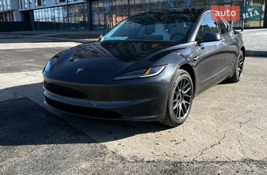 Седан Tesla Model 3 2025 в Харькове