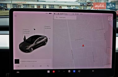 Седан Tesla Model 3 2019 в Черкассах