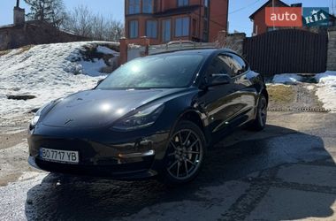 Седан Tesla Model 3 2021 в Тернополі