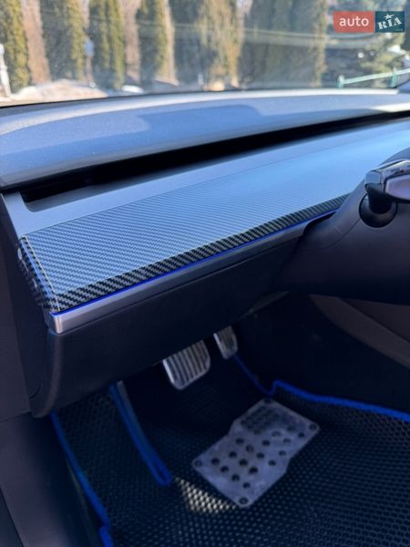 Седан Tesla Model 3 2021 в Тернополі