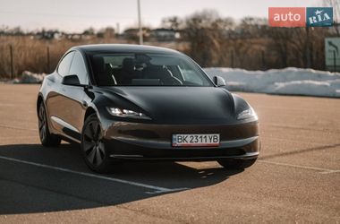 Седан Tesla Model 3 2025 в Ровно фото 2 Седан Tesla Model 3 2025 в Ровно