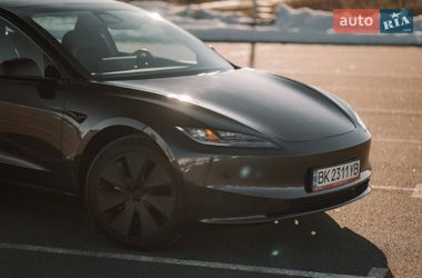 Седан Tesla Model 3 2025 в Ровно фото 4 Седан Tesla Model 3 2025 в Ровно