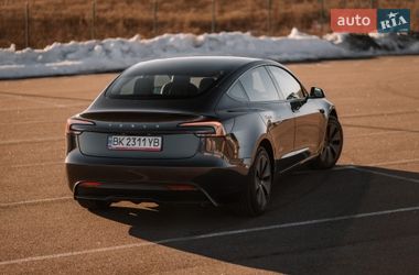 Седан Tesla Model 3 2025 в Ровно фото 24 Седан Tesla Model 3 2025 в Ровно