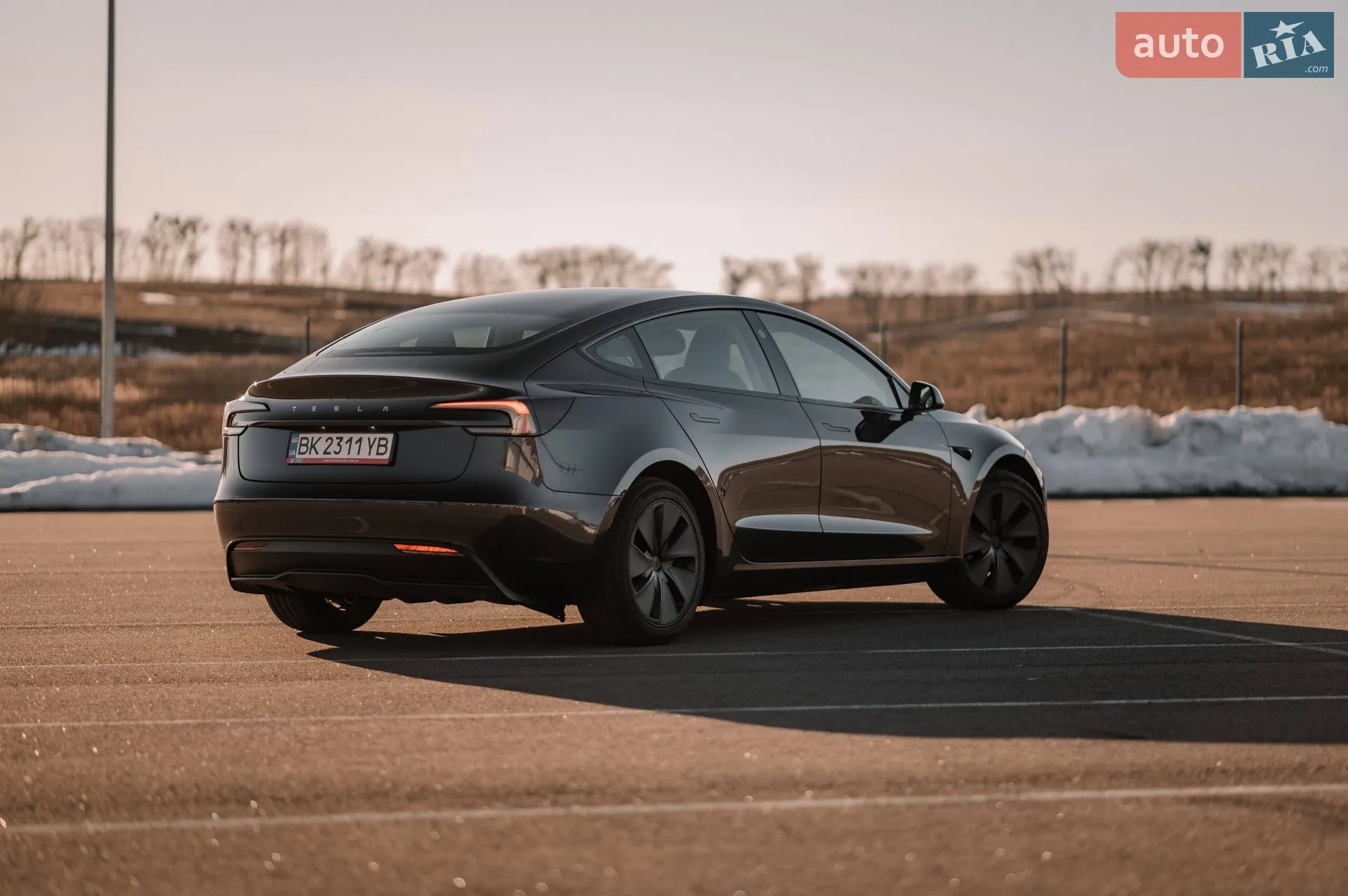 2025 Tesla Model 3 - мініатюра 25