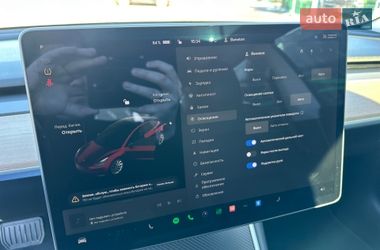 Седан Tesla Model 3 2019 в Киеве