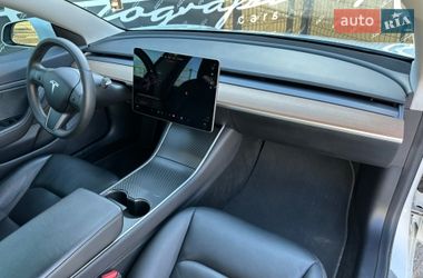 Седан Tesla Model 3 2019 в Киеве