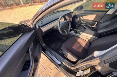 Седан Tesla Model 3 2020 в Ивано-Франковске