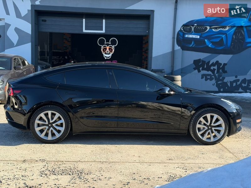 Седан Tesla Model 3 2018 в Житомире