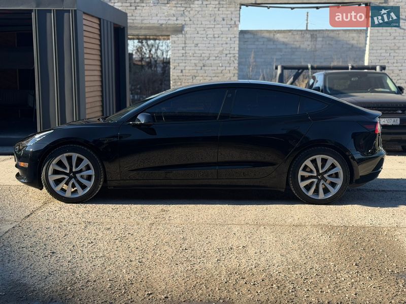 Седан Tesla Model 3 2018 в Житомире