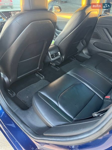 Седан Tesla Model 3 2018 в Ірпені