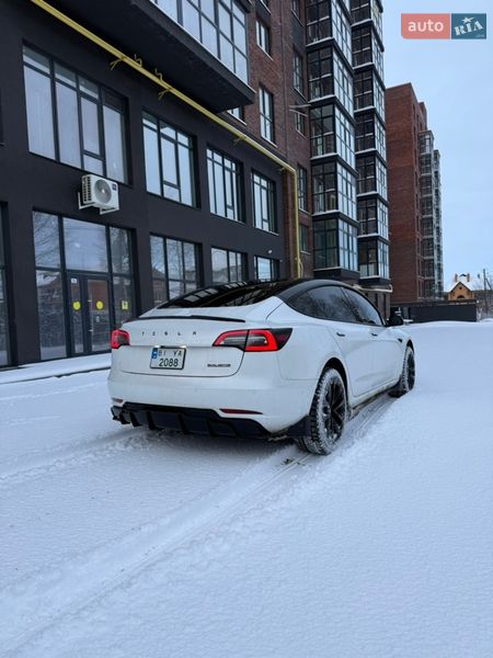 Седан Tesla Model 3 2021 в Полтаве