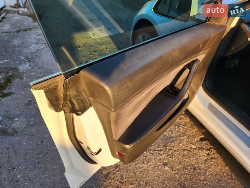 Седан Tesla Model 3 2019 в Львове