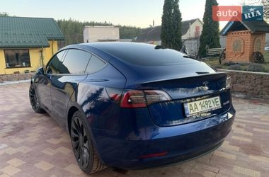 Седан Tesla Model 3 2022 в Обухове