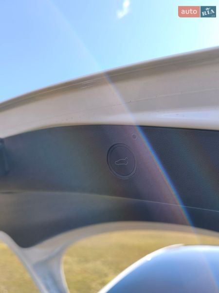 Седан Tesla Model 3 2023 в Болграде