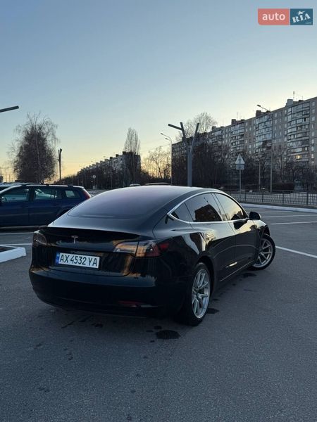 Седан Tesla Model 3 2018 в Харкові