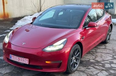 Седан Tesla Model 3 2022 в Ровно