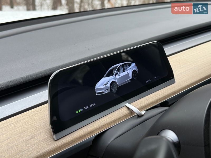 Седан Tesla Model 3 2018 в Киеве