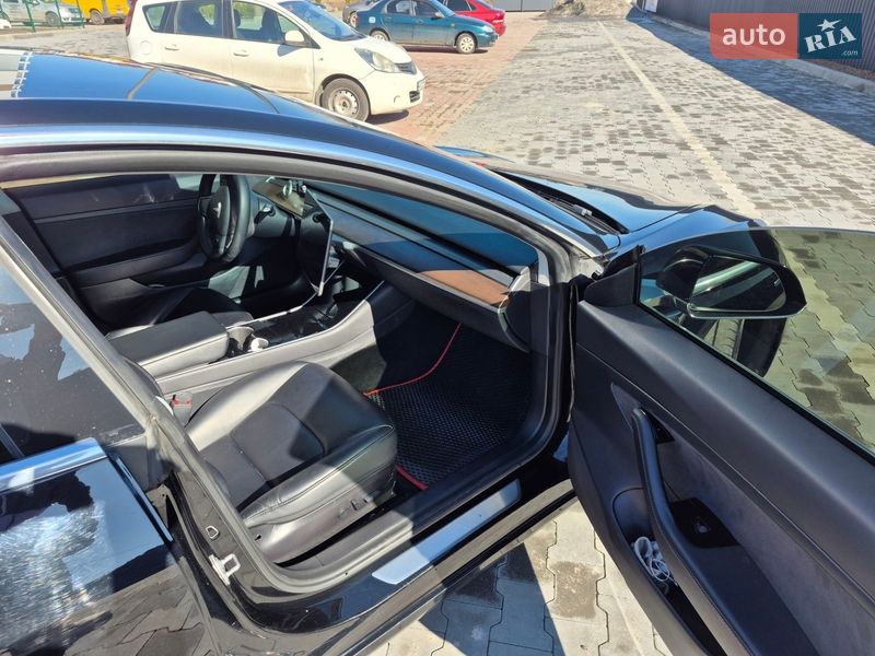 Седан Tesla Model 3 2019 в Буче фото 11 Седан Tesla Model 3 2019 в Буче