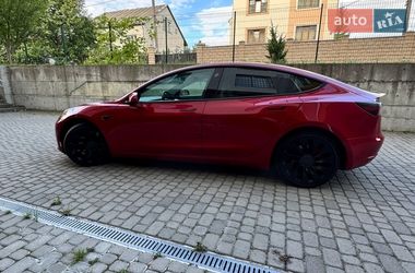 Седан Tesla Model 3 2021 в Львові