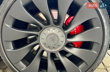 Седан Tesla Model 3 2021 в Львові