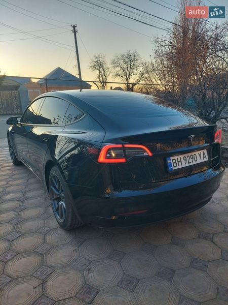 Седан Tesla Model 3 2021 в Одесі