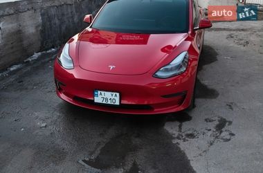 Седан Tesla Model 3 2021 в Киеве