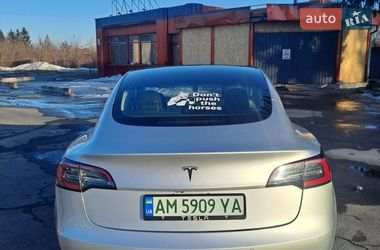 Седан Tesla Model 3 2018 в Житомире