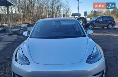 Седан Tesla Model 3 2018 в Житомире