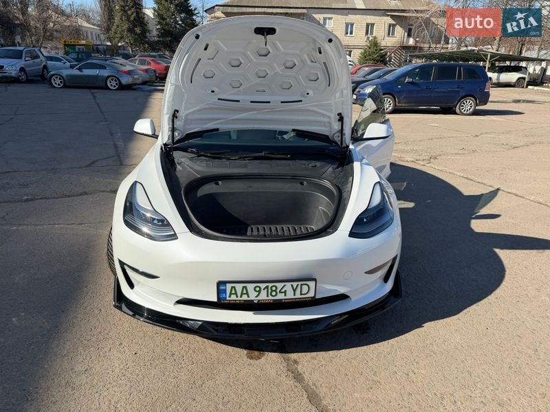 Седан Tesla Model 3 2021 в Києві фото 25 Седан Tesla Model 3 2021 в Києві