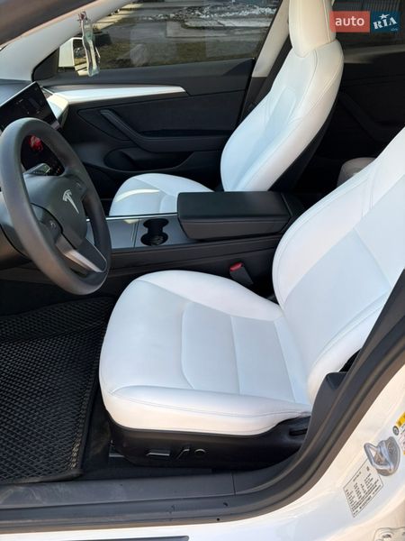 Седан Tesla Model 3 2023 в Львові фото 17 Седан Tesla Model 3 2023 в Львові