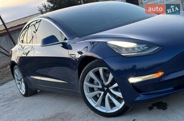 Седан Tesla Model 3 2018 в Дрогобыче