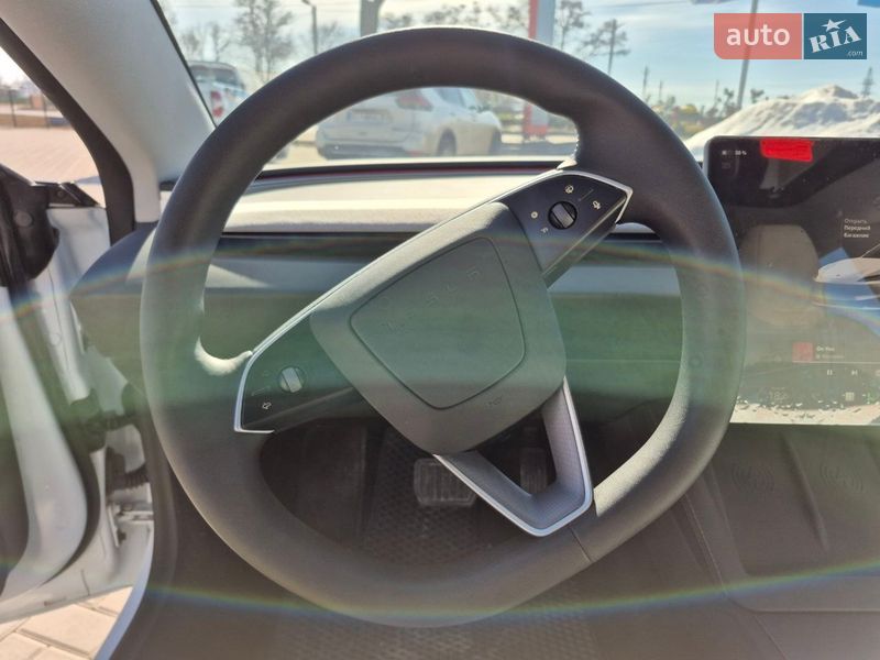 Седан Tesla Model 3 2025 в Кропивницькому фото 14 Седан Tesla Model 3 2025 в Кропивницькому