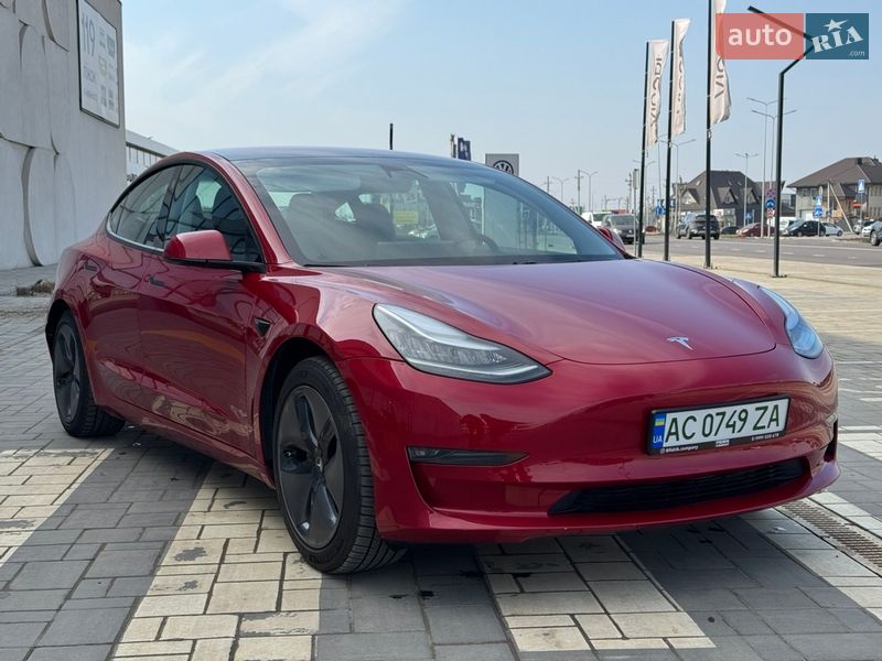 Седан Tesla Model 3 2019 в Луцьку