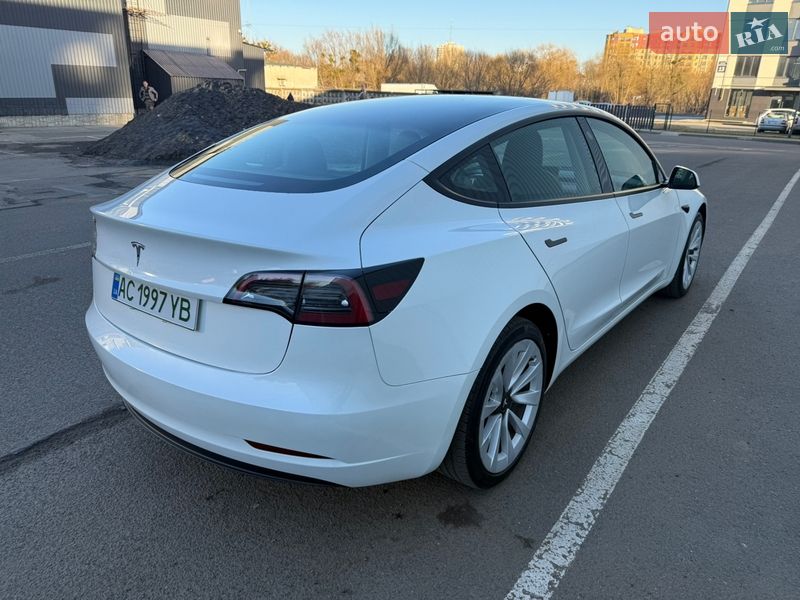 Седан Tesla Model 3 2023 в Луцьку фото 4 Седан Tesla Model 3 2023 в Луцьку