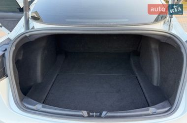 Седан Tesla Model 3 2021 в Коломые