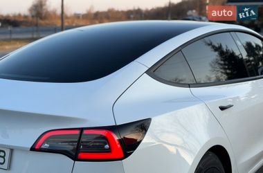 Седан Tesla Model 3 2021 в Коломые