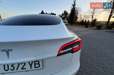 Седан Tesla Model 3 2021 в Коломые