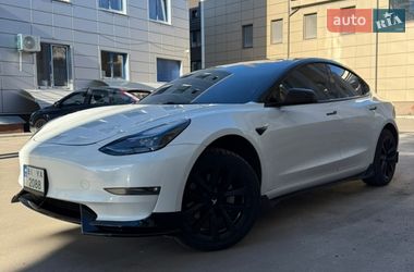 Седан Tesla Model 3 2021 в Полтаве