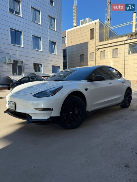 Tesla Model 3 2021